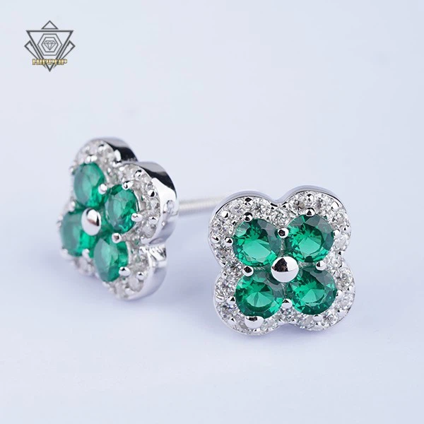 green fashion four leaf earrings
